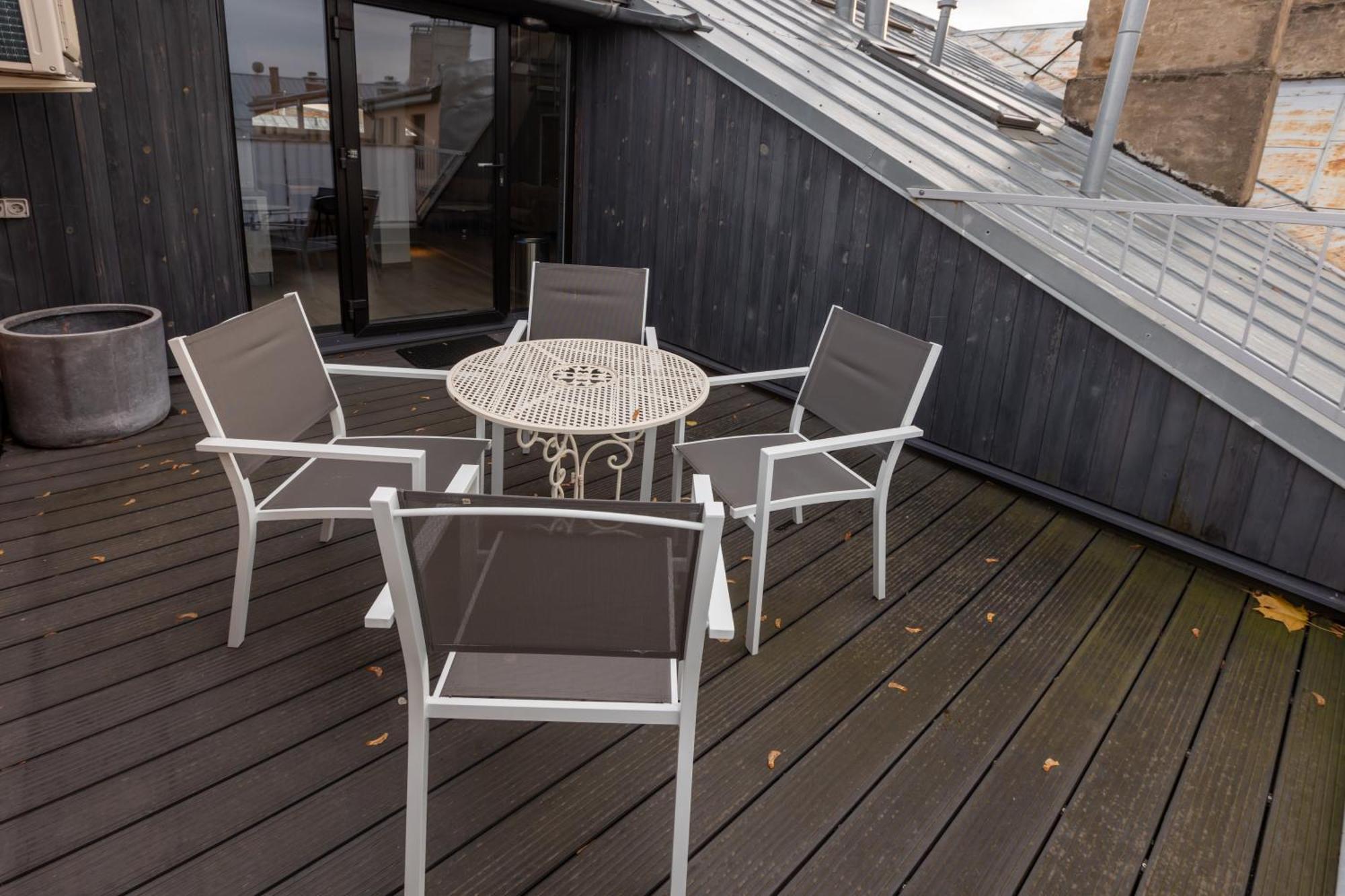 Penthouse Apartment With Terrace Ryga Zewnętrze zdjęcie