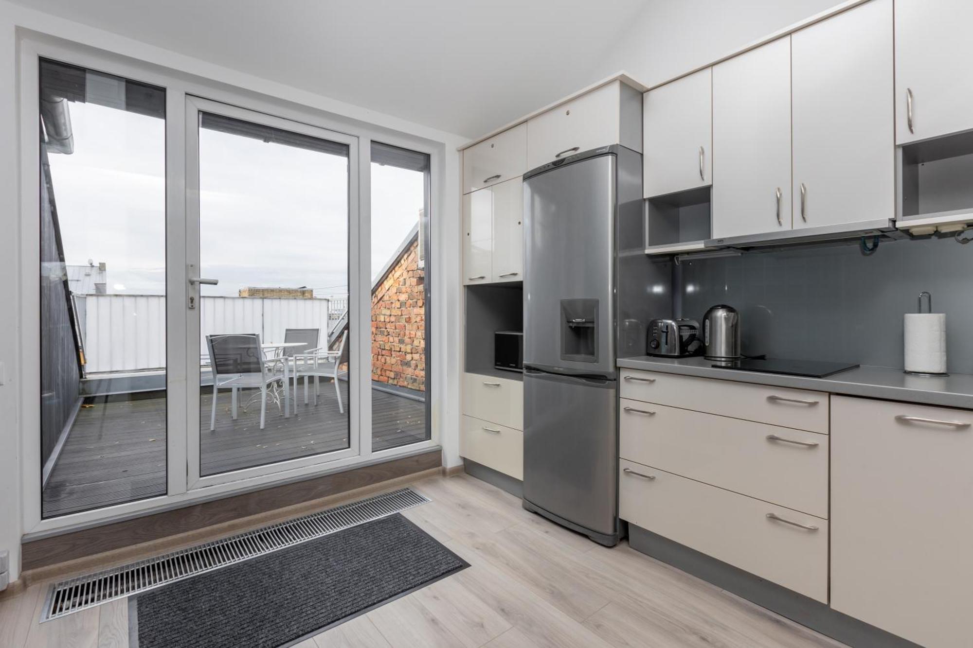 Penthouse Apartment With Terrace Ryga Zewnętrze zdjęcie